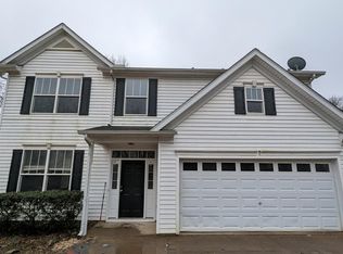 394 Stobhill Ln, Holly Springs, NC 27540