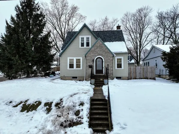 301 Lucile STREET, Fort Atkinson, WI 53538