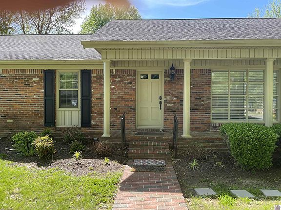 3rd image of 203 Terrace Dr