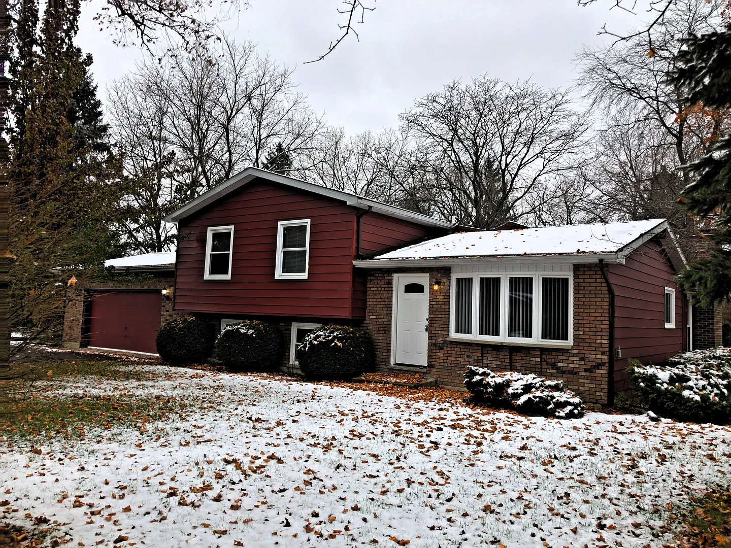 38790 N Gilbert Ave photo 1