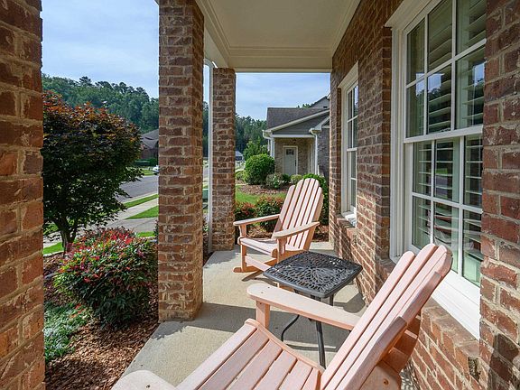 5th image of 1715 Creekside Dr