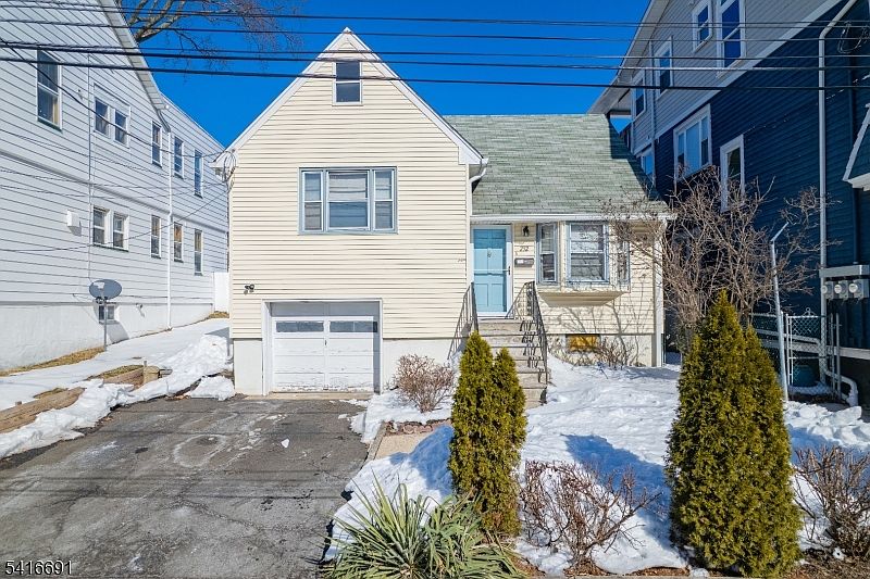 1st image of 232 Laurel Ave