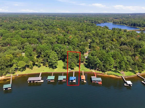 688 Charlya Dr, Bullard, TX 75757