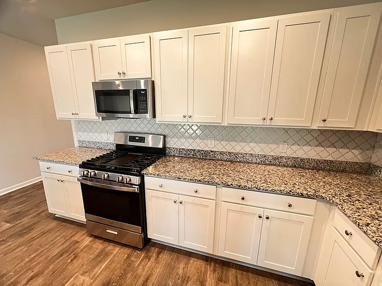 104 Dogwood Ln — Photo 13