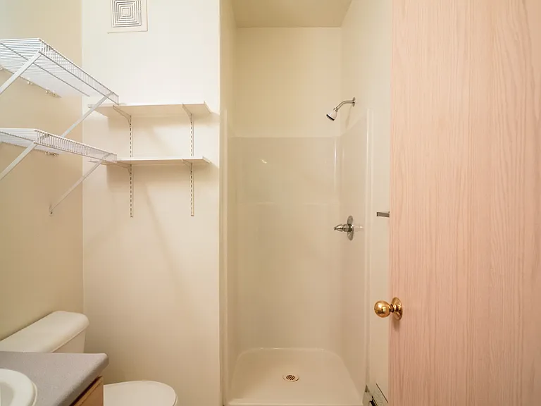 South Haven Apartments — Photo 10