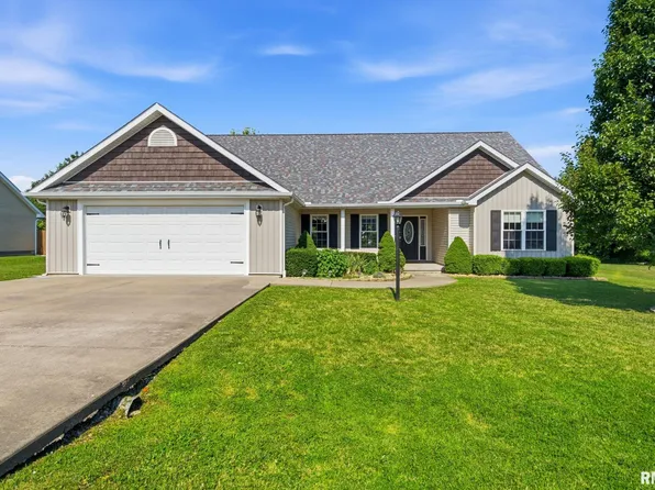 407 Prince Ln, Herrin, IL 62948