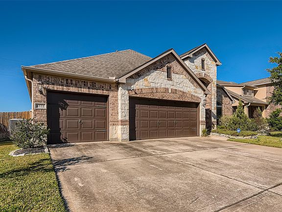 3rd image of 8811 Clemens Dr