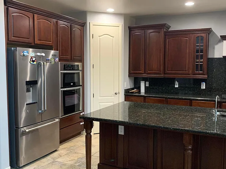 2219 E Wisteria Dr — Photo 8