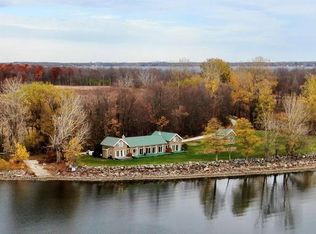 120 Point Au Fer Rd, Champlain, NY 12919