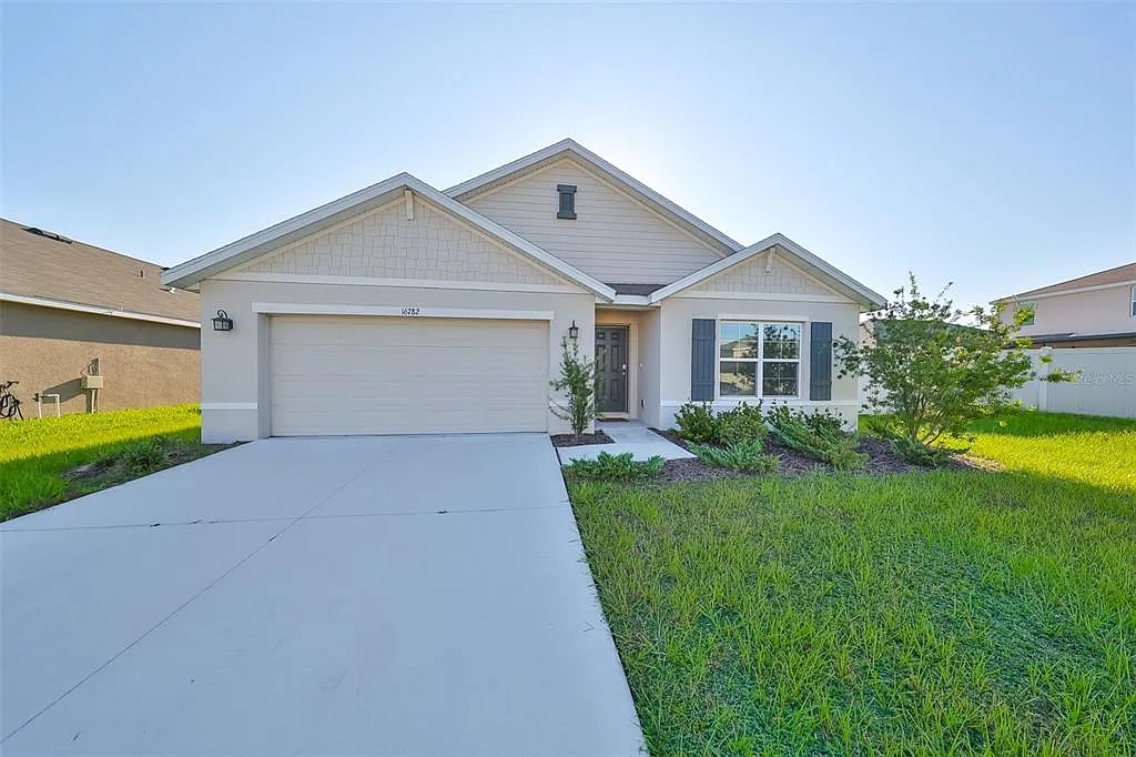 4 bed, 2.0 bath, 1846 sqft, $2,395 — Photo 1
