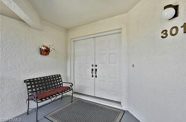 1st image of 752 Eagle Creek Dr Unit 129