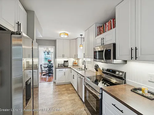 904 Sunset Ln Photo 1