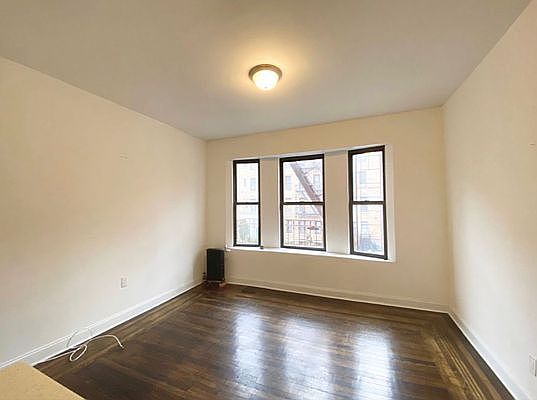 4th image of 163-24 89th Ave #6