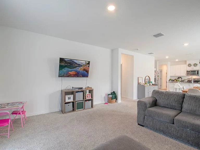 3181 Viceroy Ct — Photo 15