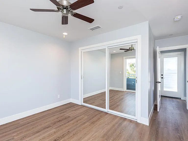 1438 Hornblend St — Photo 17