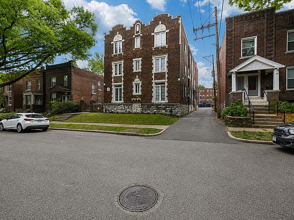 3rd image of 4256-58 Botanical Ave #5