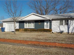 501 S Main St, Caney, KS 67333