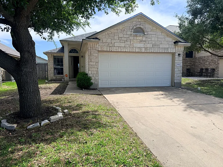 5312 Causeway Ct — Photo 1
