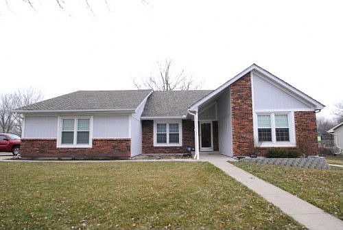 1st image of 108 SE Noeleen Ln