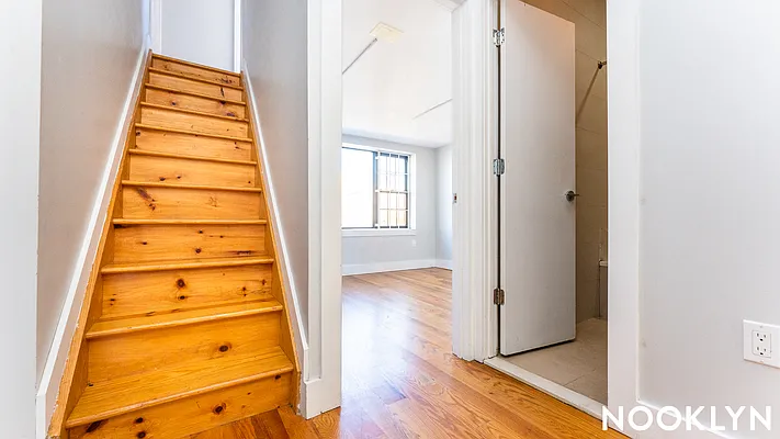 Rented by Nooklyn NYC LLC | media 19