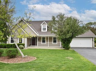2021 W Oakwood Rd, Oak Creek, WI 53154