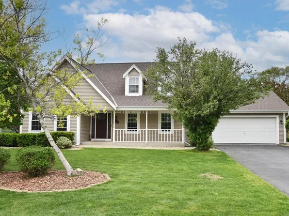 2021 West Oakwood ROAD, Oak Creek, WI 53154