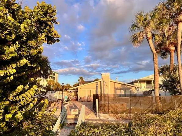 2308 Beach Trl, Indian Rocks Beach, FL 33785