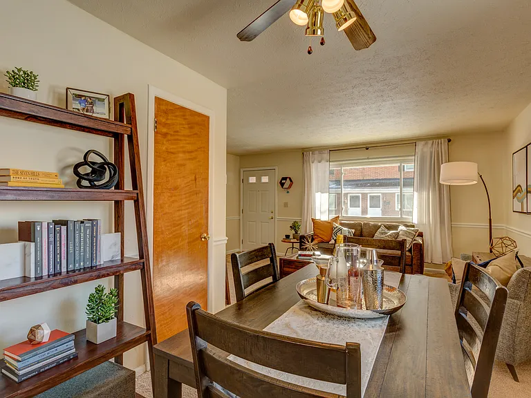 Euclid Apartments — Photo 15