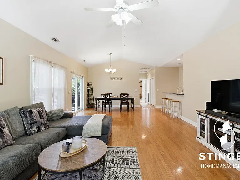 3 Kings Cross Ct — Photo 6