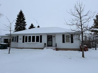 327 Lawndale Ave, Algoma, WI 54201