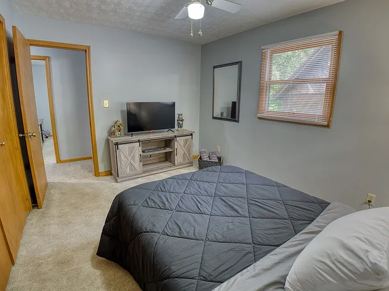 75 Forest Glen Dr — Photo 26