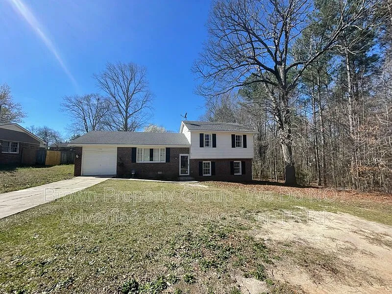 3 bed, 2.5 bath, 1788 sqft, $1,650 — Photo 1