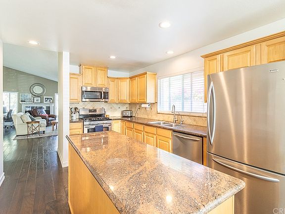 5th image of 23127 Magnolia Glen Dr