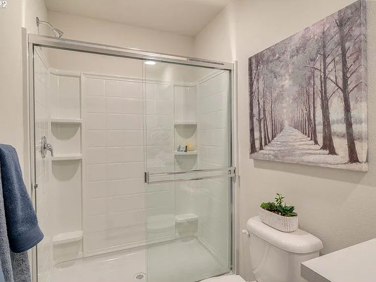 2605 NE 115th Pl — Photo 12