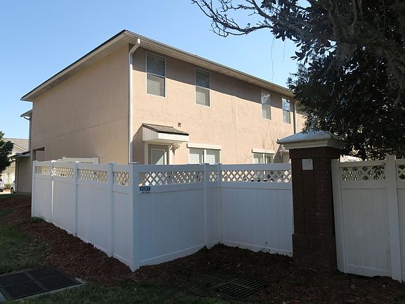 4th image of 301 Southern Branch Ln