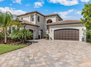 4521 Azalea Dr, Naples, FL 34119