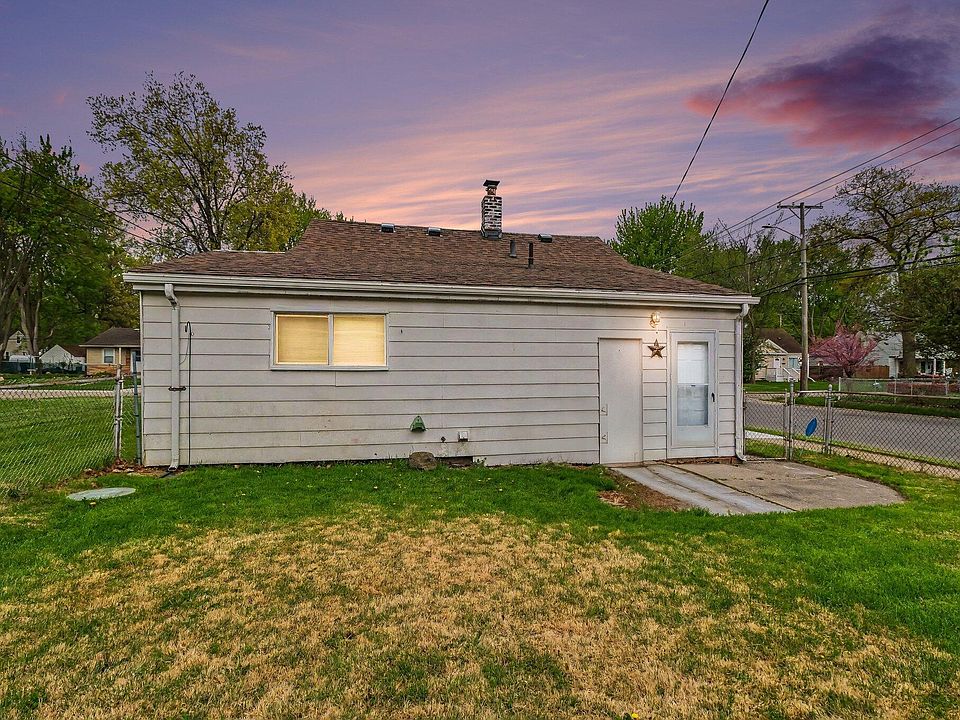 466 W Maxlow Ave, photo 26