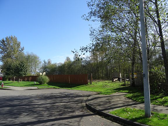 Entrance off Kesler Drive