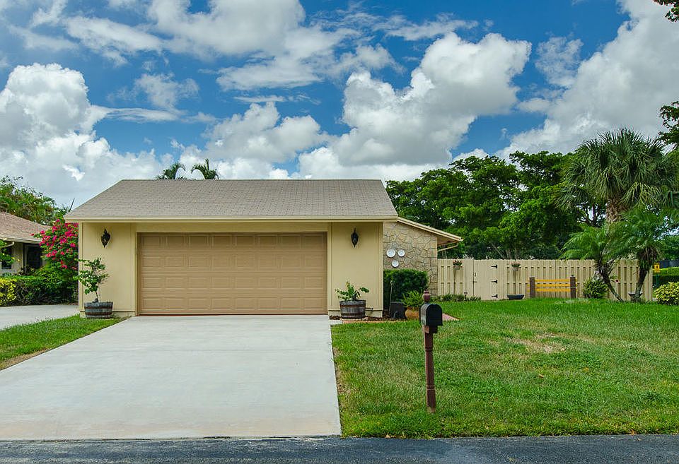 1st image of 2419 NW 10th St