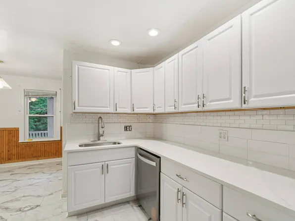 314 Providence Rd #3, South Grafton, MA 01560