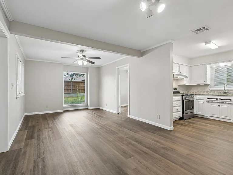 Dining room 1