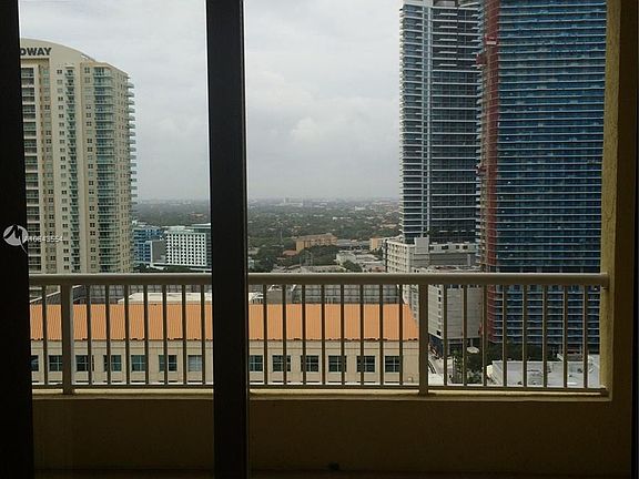 4th image of 170 SE 14th St APT 2307