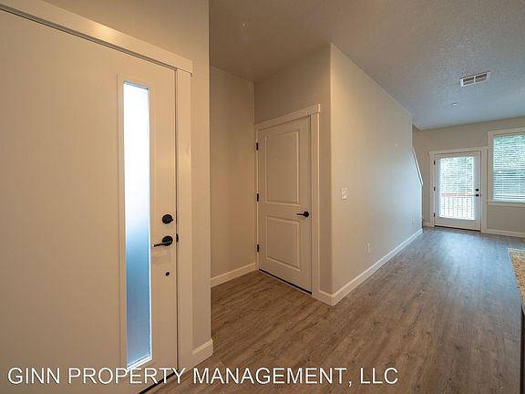 2nd image of 179 Loganberry Ct