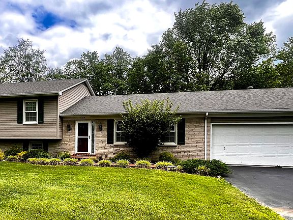 2nd image of 107 Wildwood Dr
