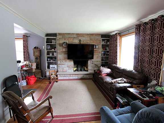 5th image of 1433 Newcastle Ave