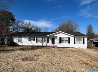 2016 11th St SE, Decatur, AL 35601