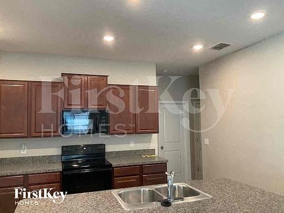 4th image of 10142 Carloway Hills Dr