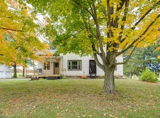 5494 S Salem Warren Rd, North Jackson, OH 44451