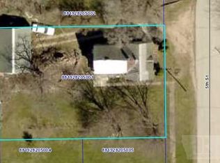 308 5th St, Steamboat Rock, IA 50672