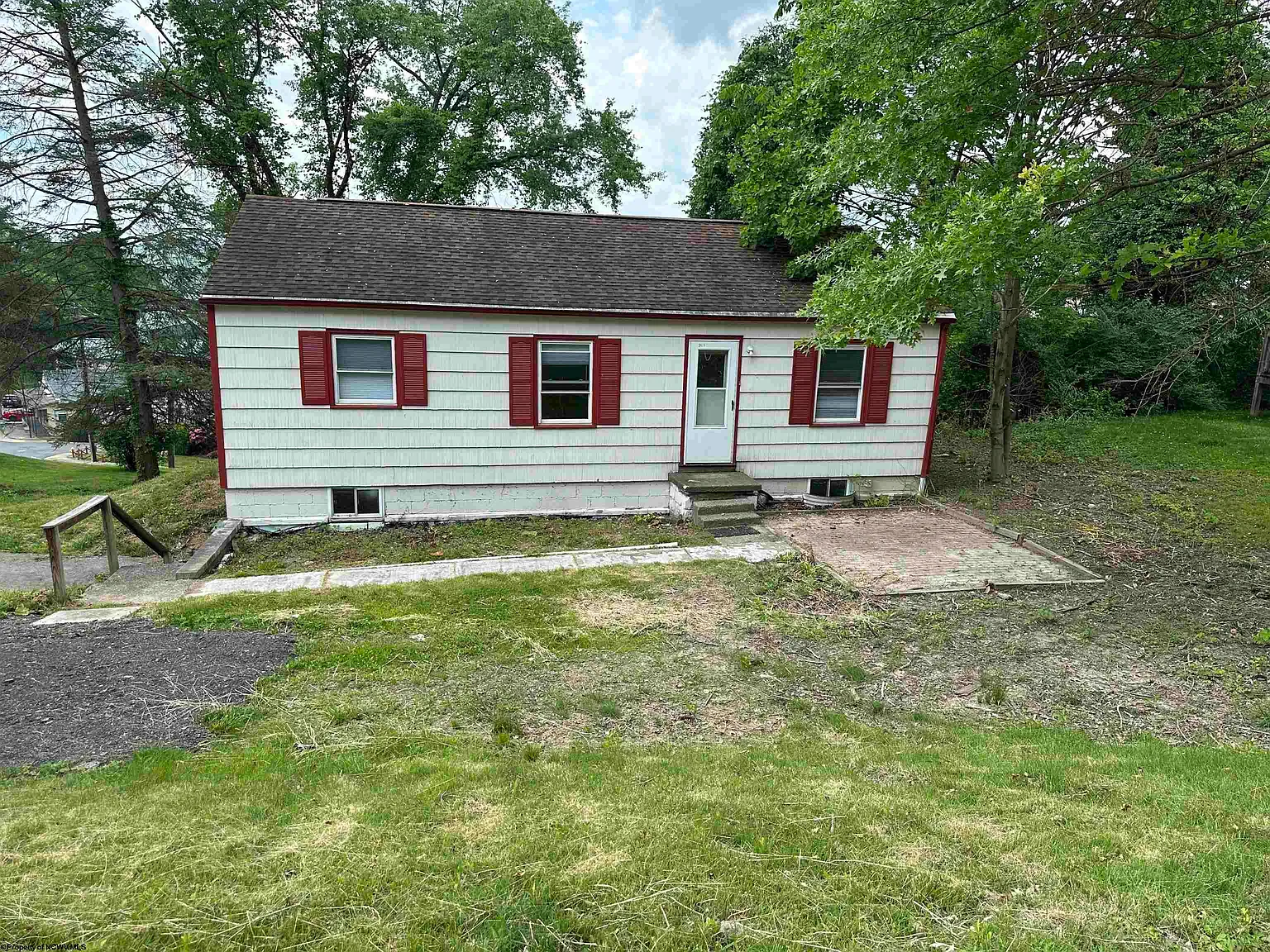 2616 University Ave photo 1